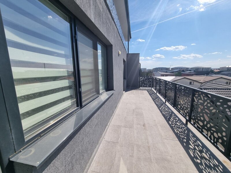 Aparatorii Patriei apartament 2 camere bloc nou terasa spatioasa