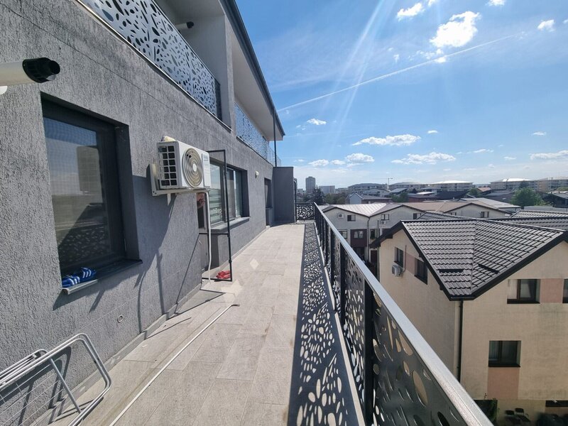 Aparatorii Patriei apartament 2 camere bloc nou terasa spatioasa